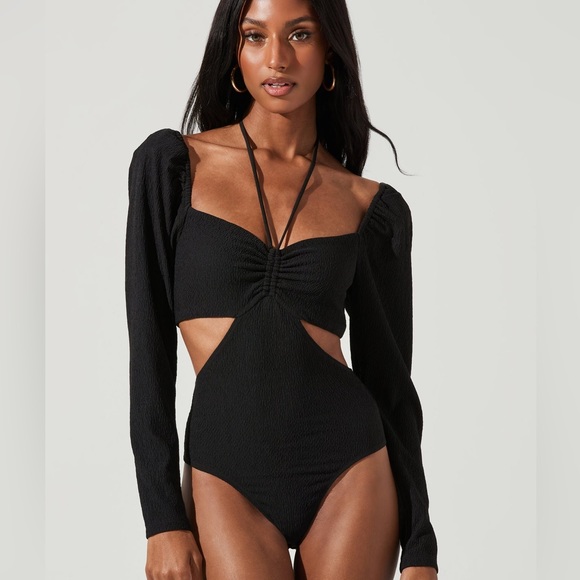 ASTR the label Dionne cutout halter bodysuit - size XS - Picture 4 of 7